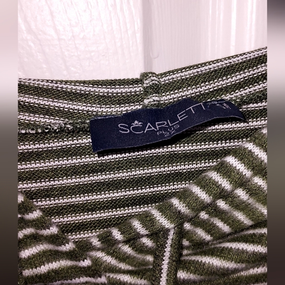 Scarlette Striped Green Hoodie Top - Picture 3 of 4